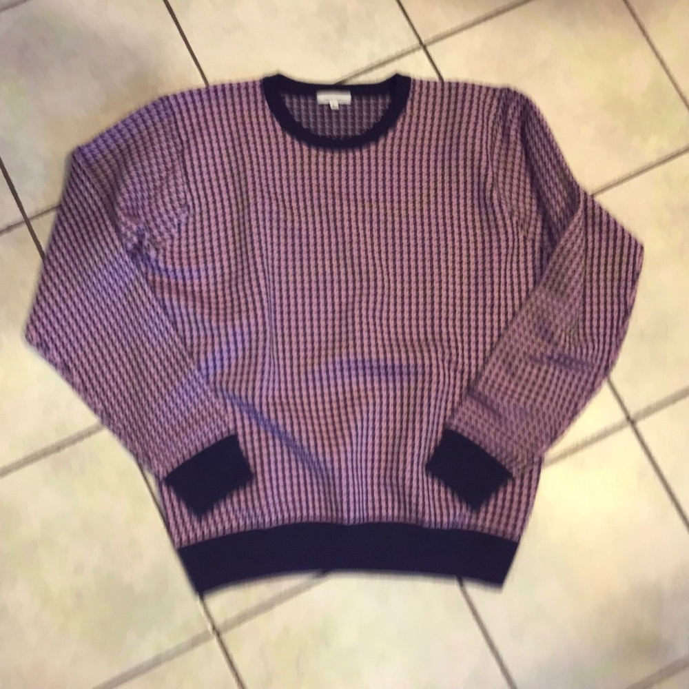 100% Extra fine Merino wool houndstooth pink/navy sweater